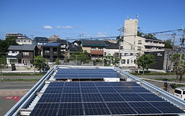 太陽光パネル（春日店）.png